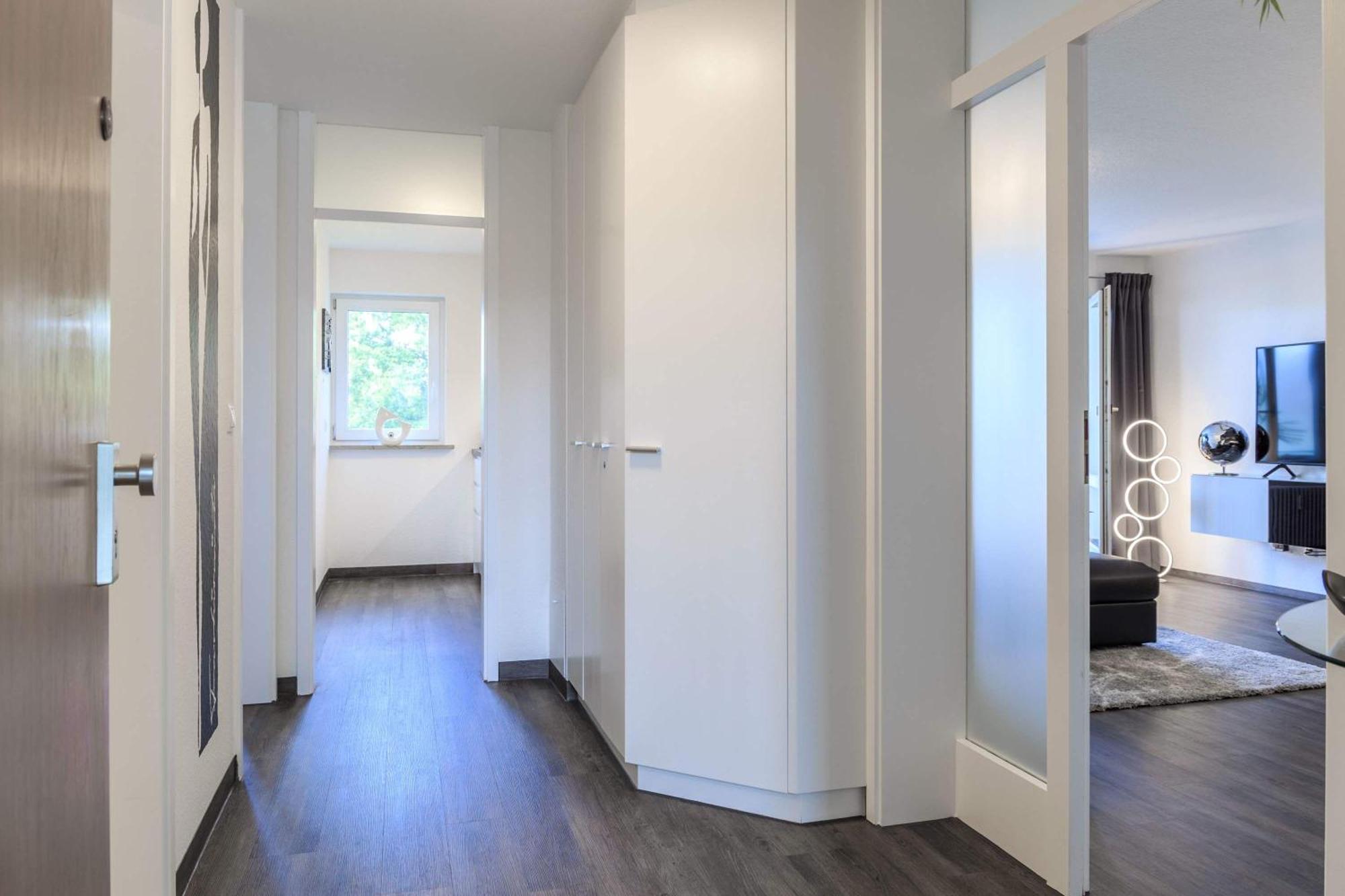 Relax Apartment Black & White Friedrichshafen Exterior photo